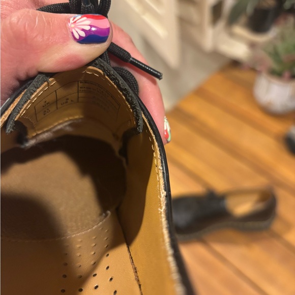 Dr. Martens Black Smooth Leather Oxford Shoes Women’s Size 9 - Picture 7 of 10